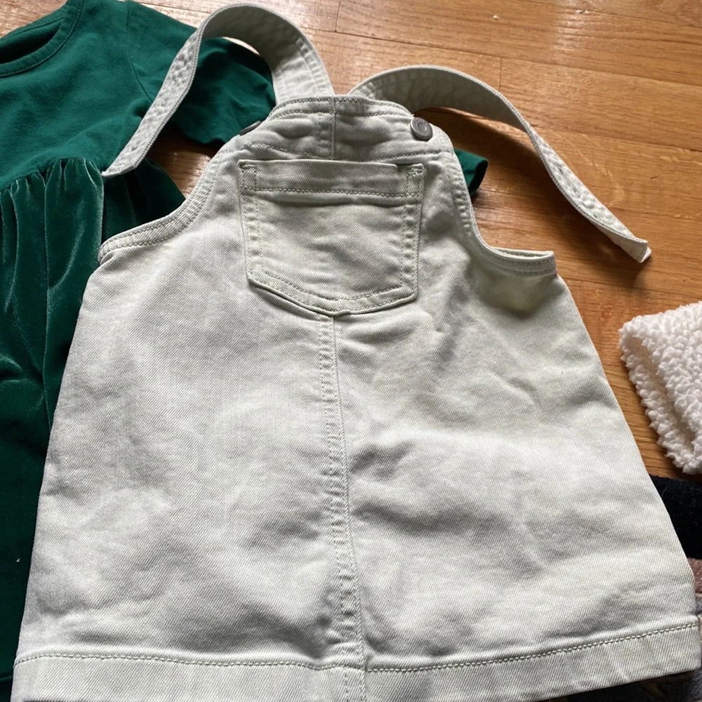 Old Navy 18-24 months Dresses - Picture 2 of 3